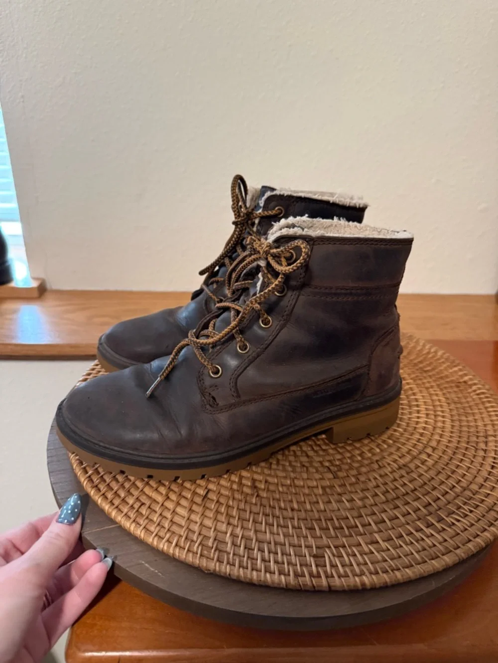 Kamik Women's Dark Brown Lace-Up Insulated Winter Sneaker‎ Boots